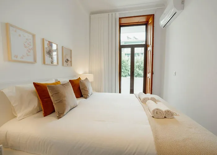 Modern Bonfim By Hosty Porto