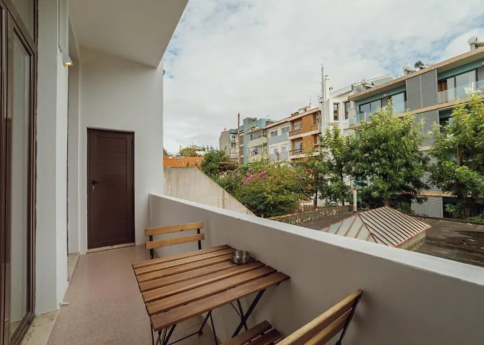 Modern Bonfim By Hosty Porto