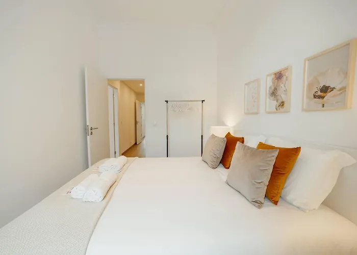 Modern Bonfim By Hosty بورتو