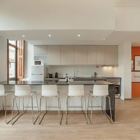 Modern Bonfim By Hosty *